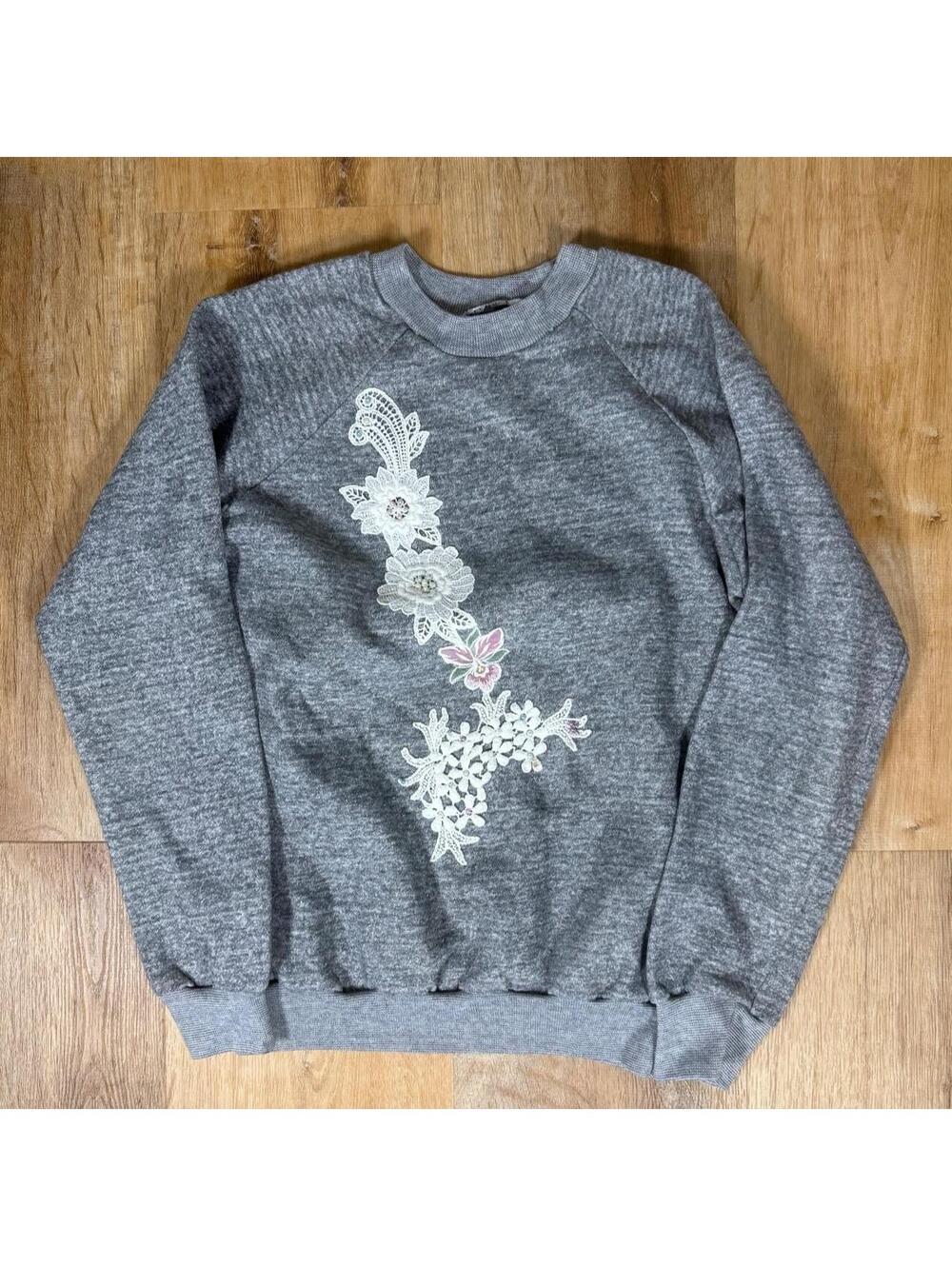 90s Grey Floral Crewneck Sweatshirt Size Small